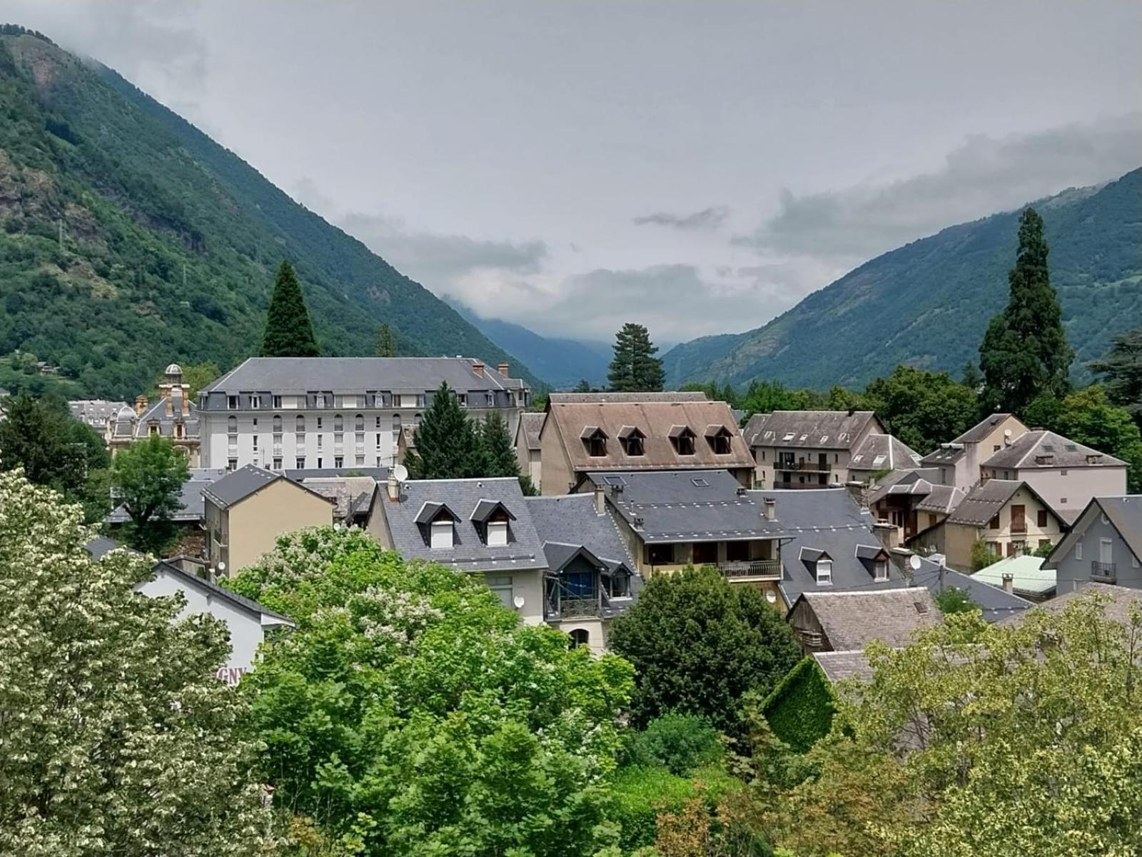Bagnères-de-LuchonRoyal Luchon公寓式酒店 外观 照片